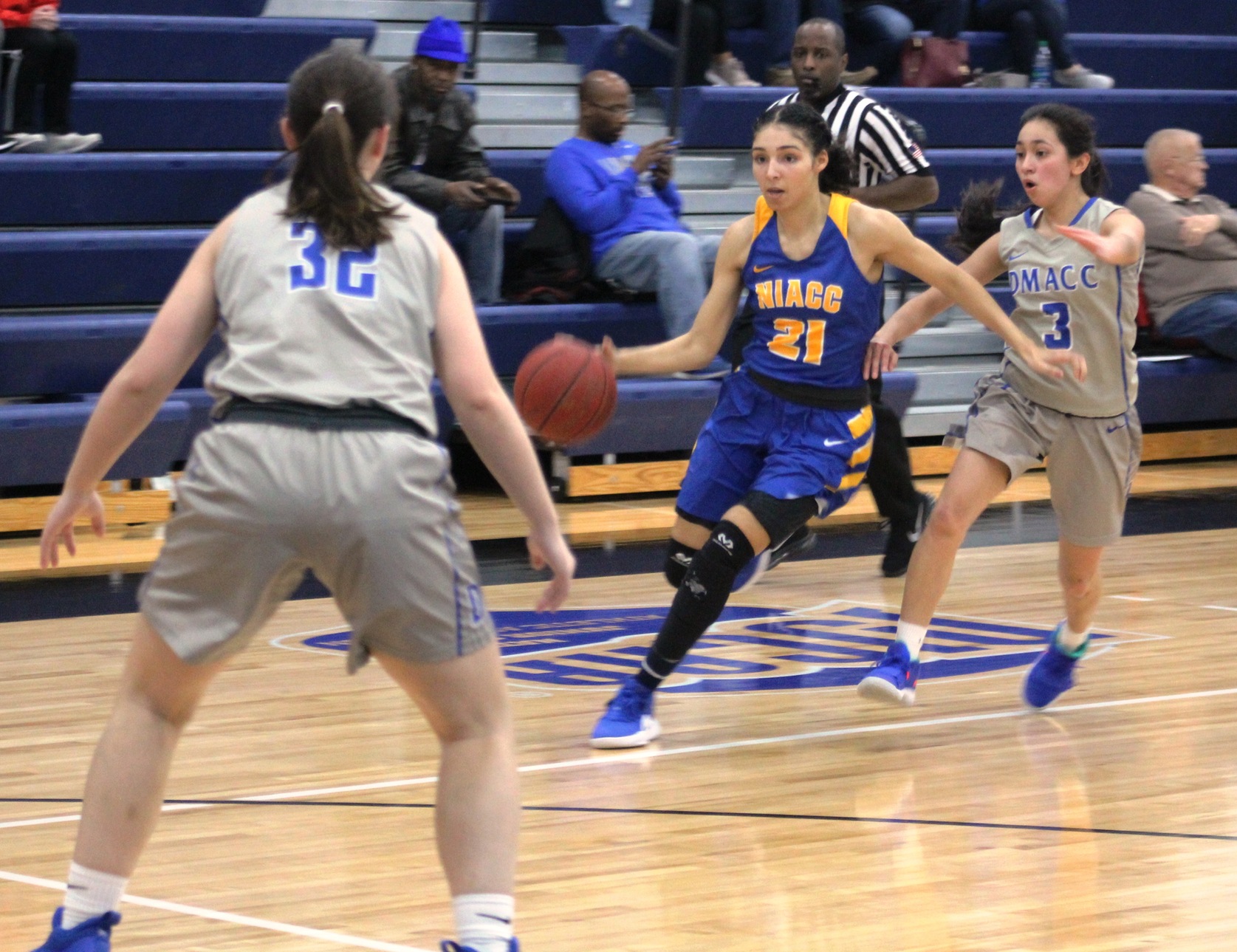 Jada Buford scored 39 points in the No. 5 Lady Trojans' win over DMACC on Wednesday.