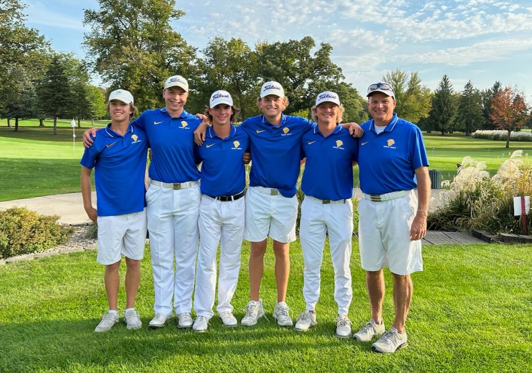 The NIACC men's golf team claimed the Waldorf University Fall Invitational on Friday in Lake Mills.