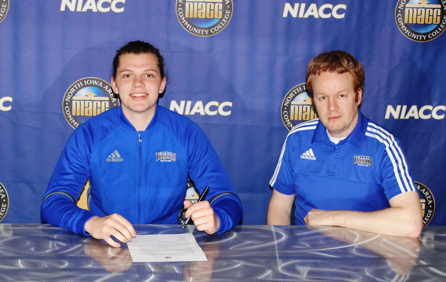 NIACC sophomore keeper Colin Anderson signed national letter of intent Thursday to play at Lander University.