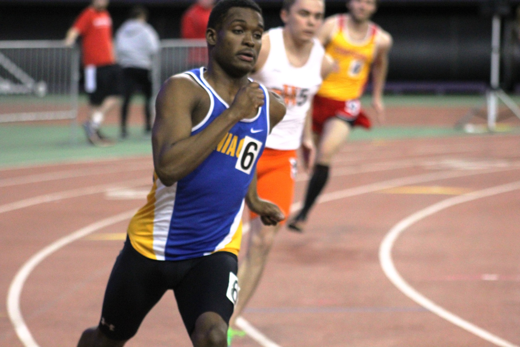 NIACC's David Carter runs to a first-place finish in the 600 on Friday.
