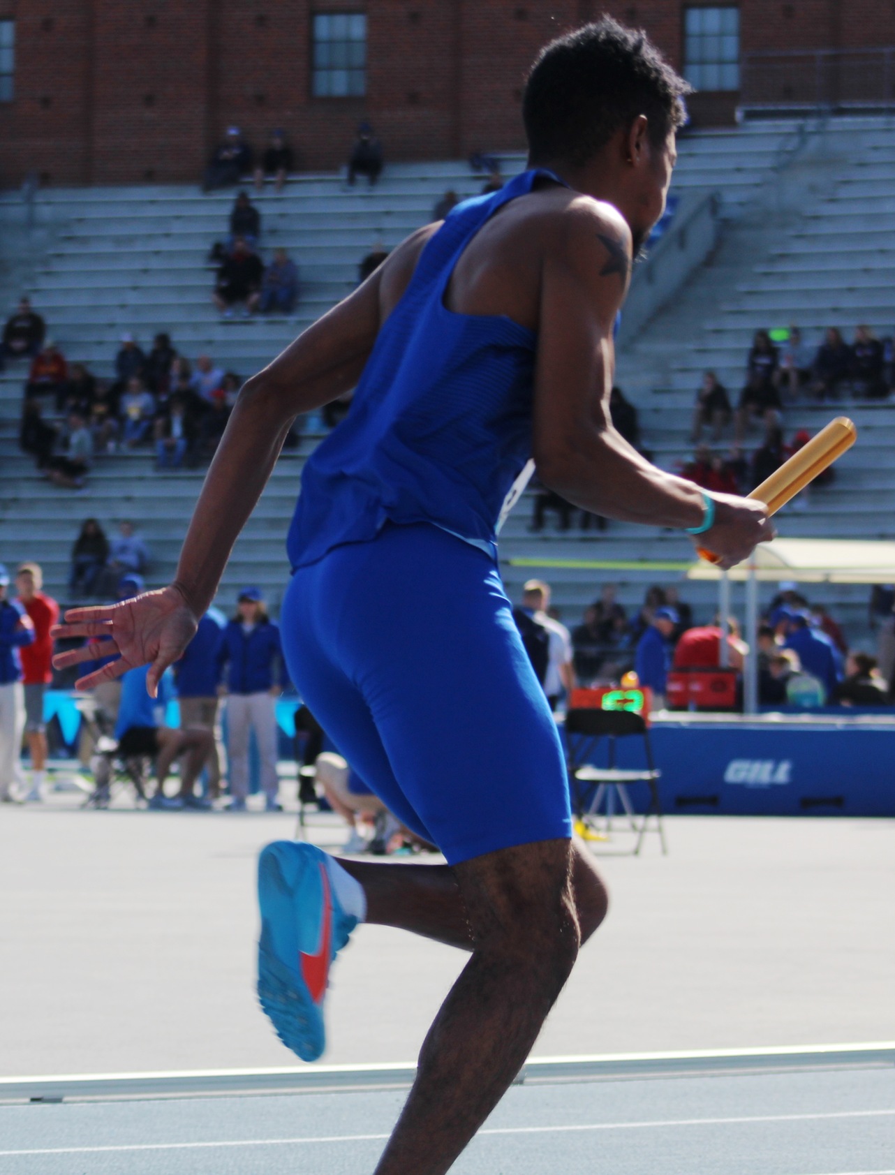 NIACC's Timothi McMaster starts the 4x100-meter relay at the Drake Relays in April.