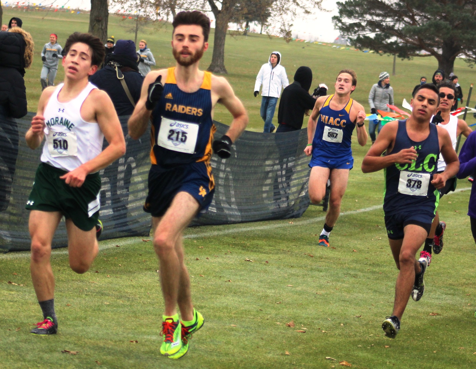NIACC's Daniel Hennigar sprints to the finish line at last season's national meet.