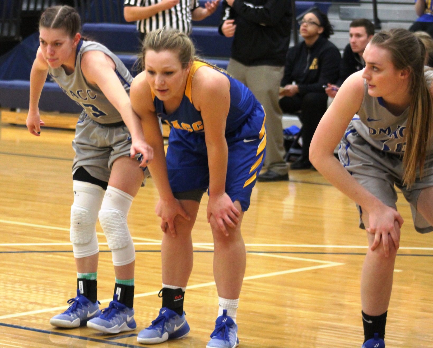 NIACC's Hattie Davidson gets ready to battle for a rebound off a free throw in Thursday's game.