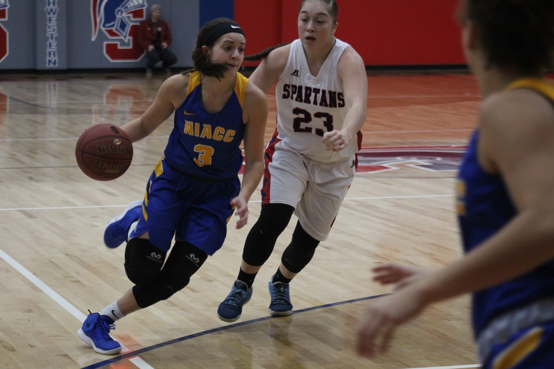 NIACC's Mandy Willems drives to the basket in Saturday's ICCAC contest against Southwestern.