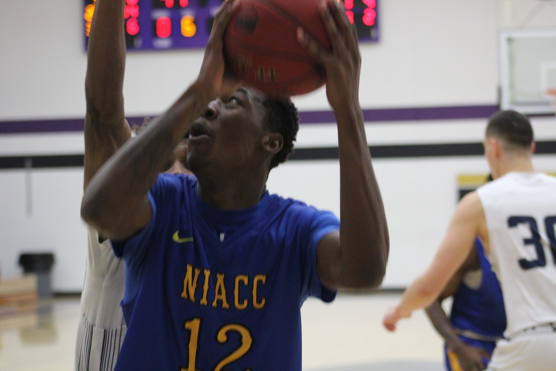 NIACC's Wendell Matthews takes the ball to the basket in Friday's game against Marshalltown CC.