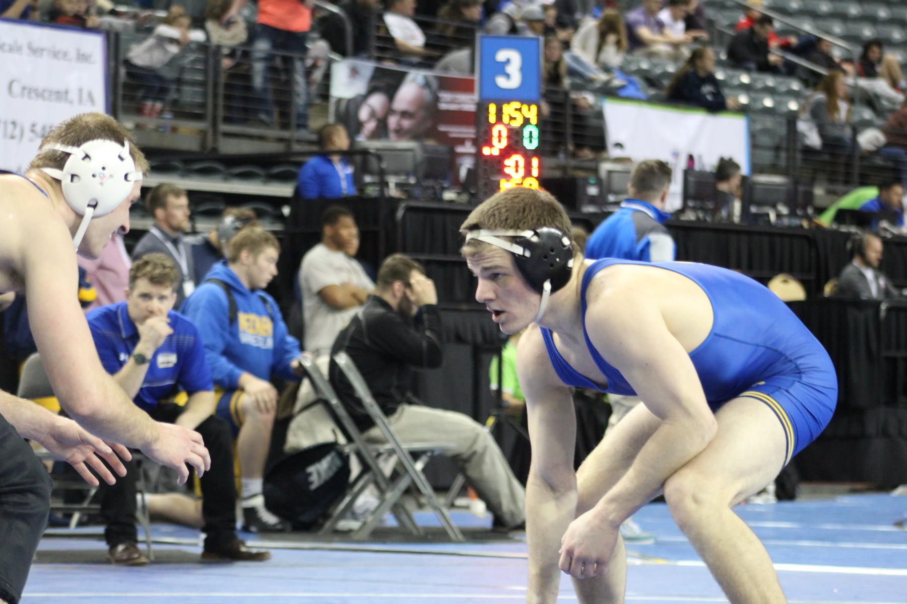 NIACC's Tucker Black (right) will wrestle tonight in the quarterfinals at 165 pounds.