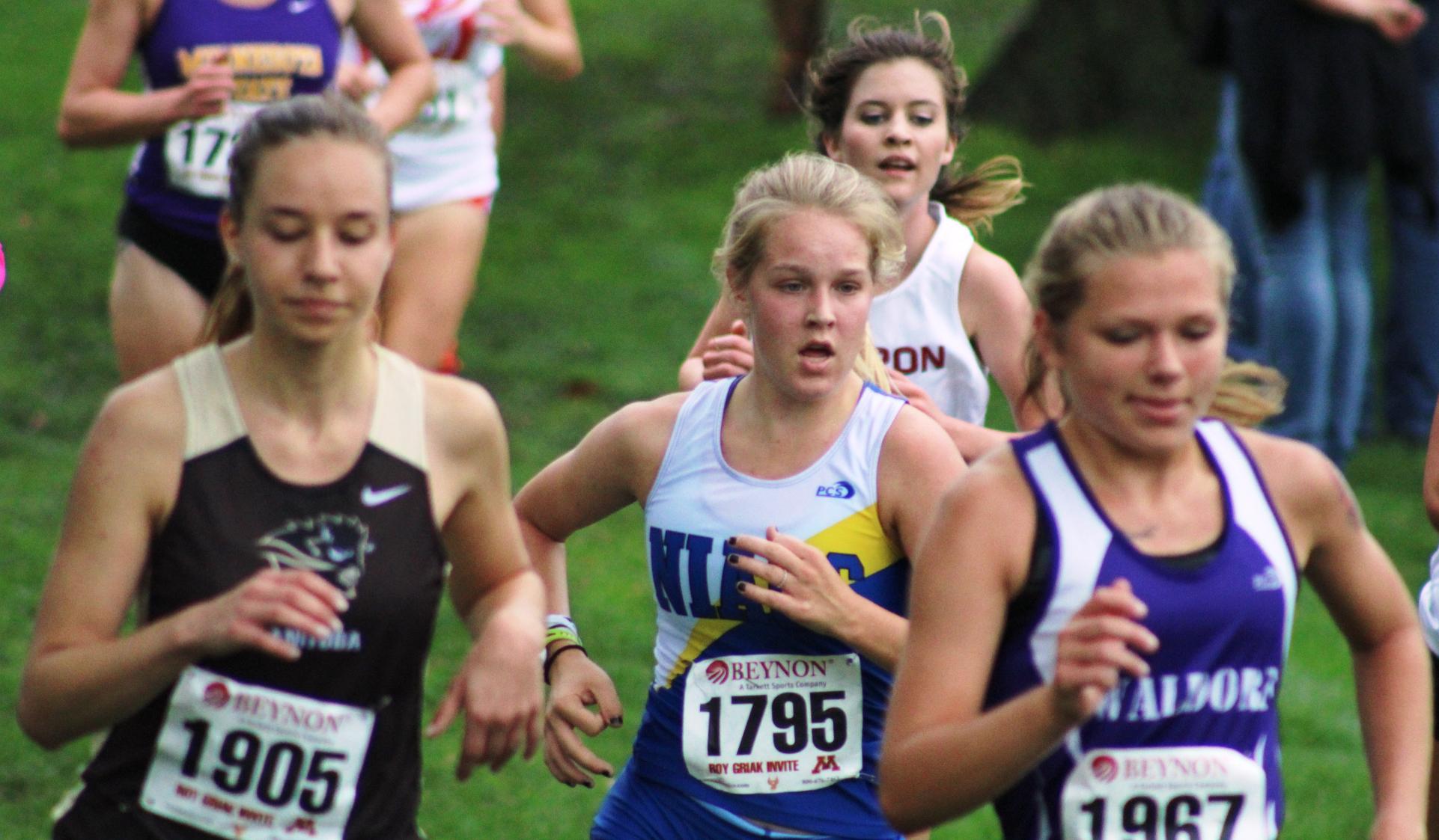 NIACC women's cross country team runs at Chile Pepper Saturday