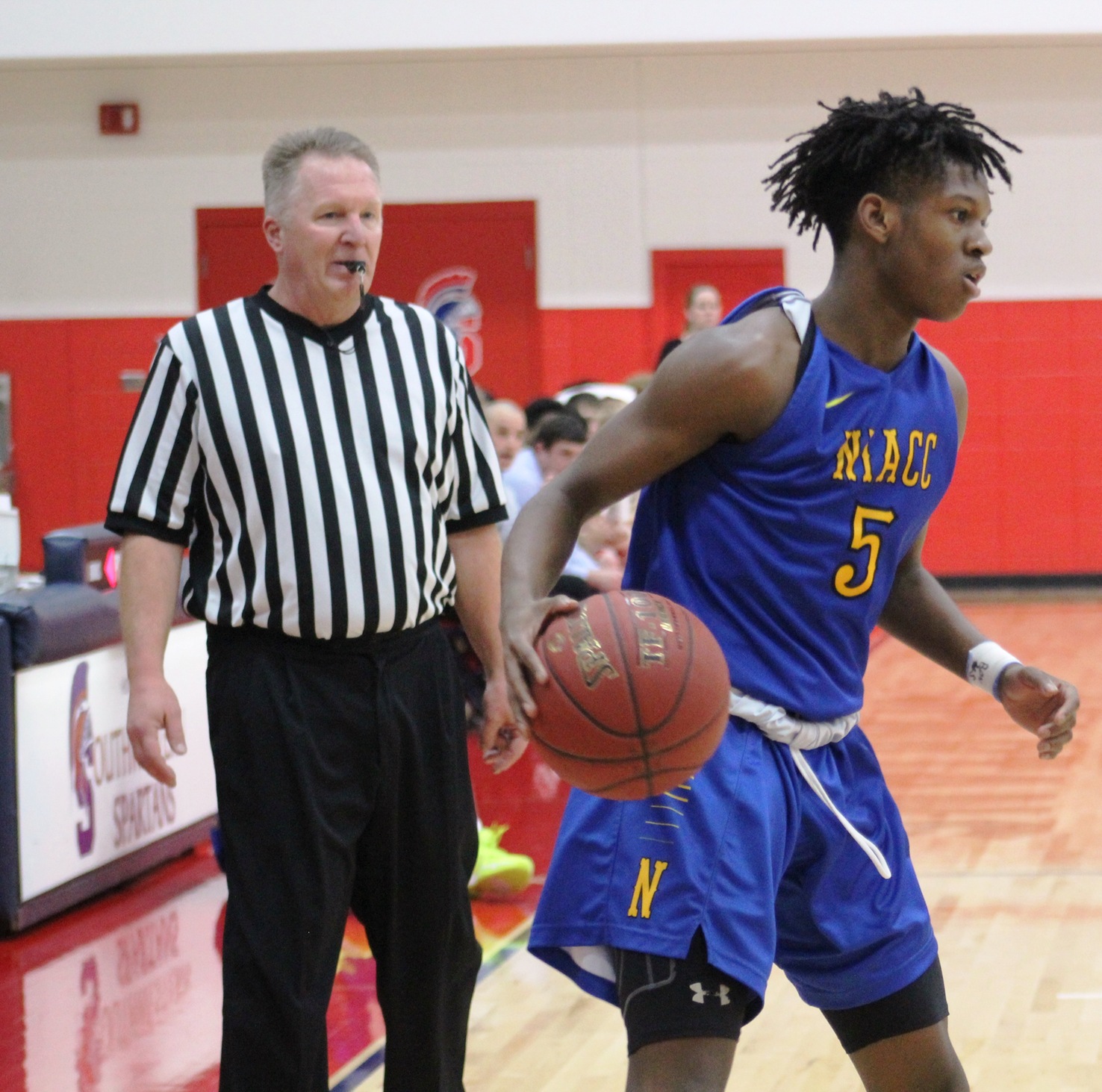 NIACC's Quentin Hardrict looks to make a move during a game at Southwestern in December.