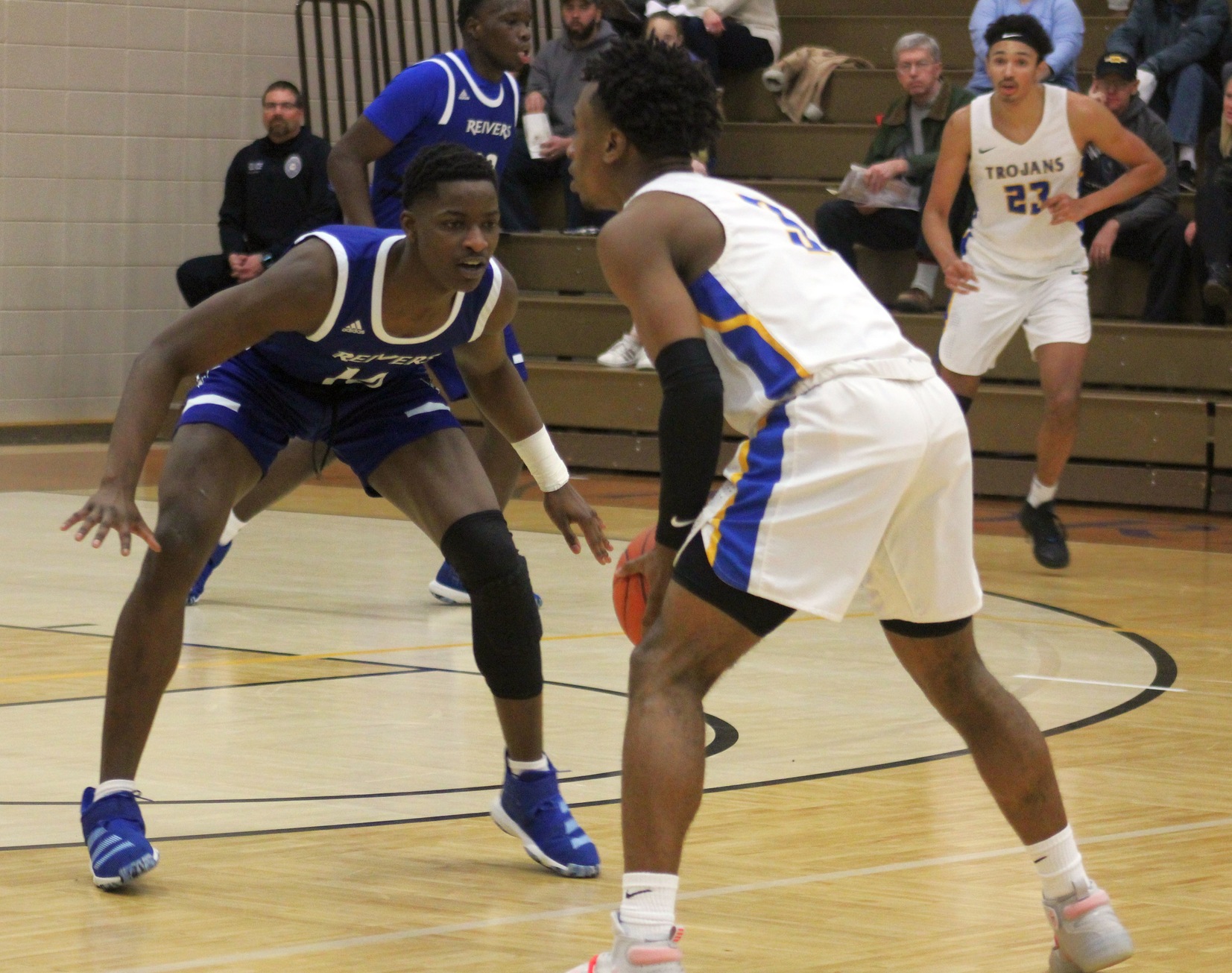NIACC's McKelary Robertson looks to make a move during non-league game against Iowa Western in the 2019-20 season.