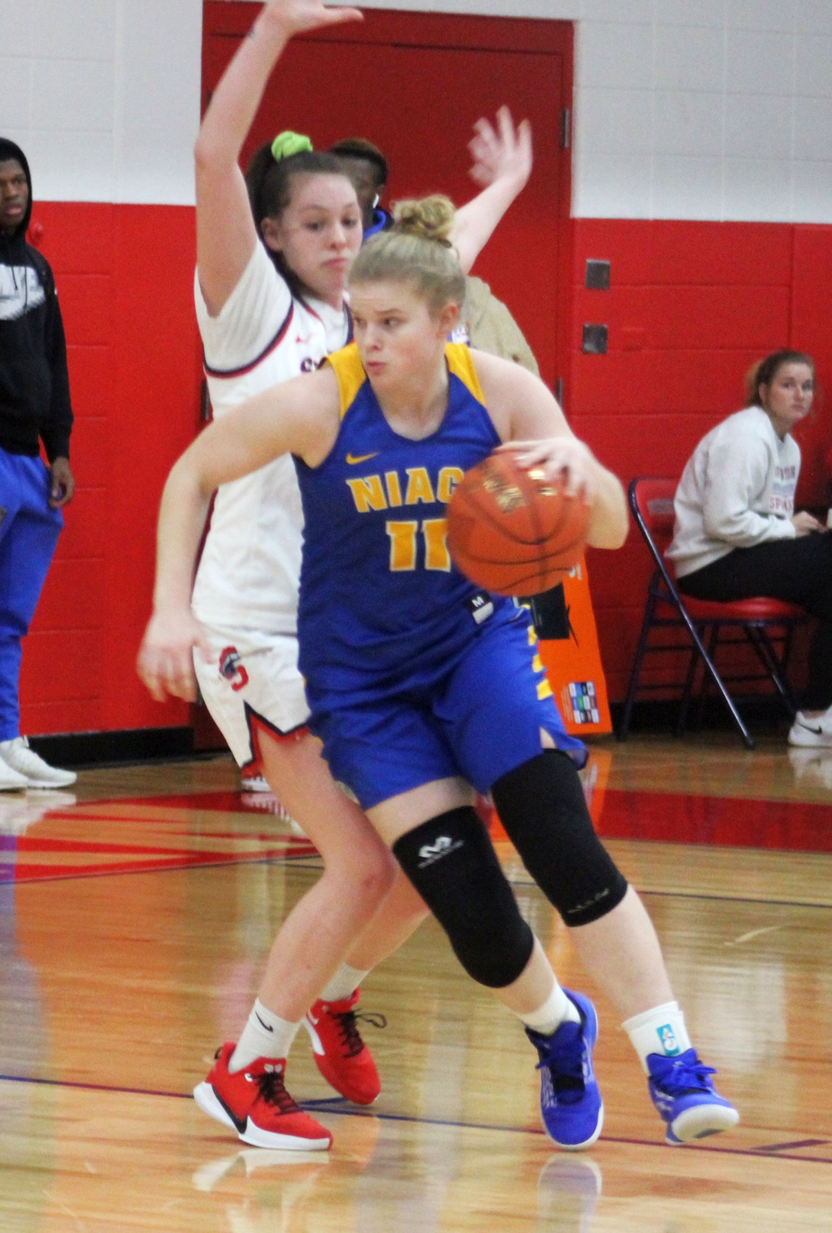 NIACC's Allie Negen drives to the basket against Southwestern on Dec. 4.