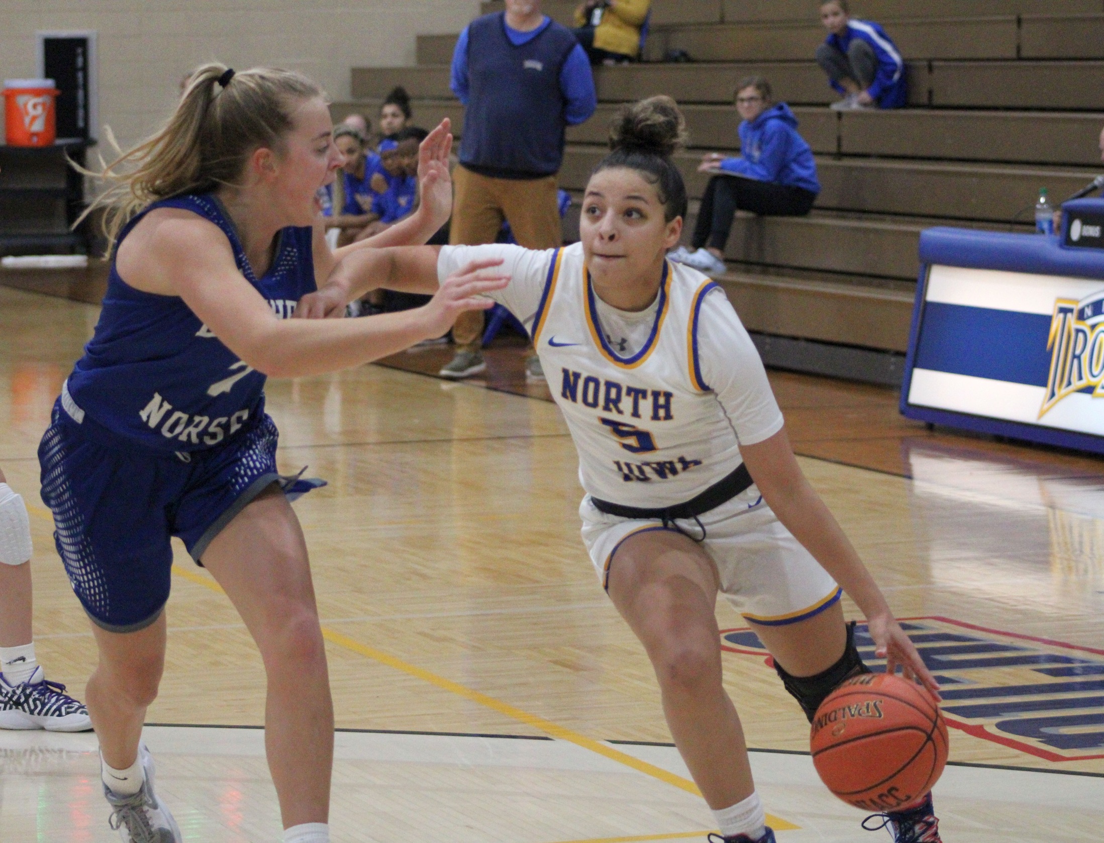 NIACC's Amaya Doree drives to the basket during Wednesday's game against the Luther College Junior Varsity.