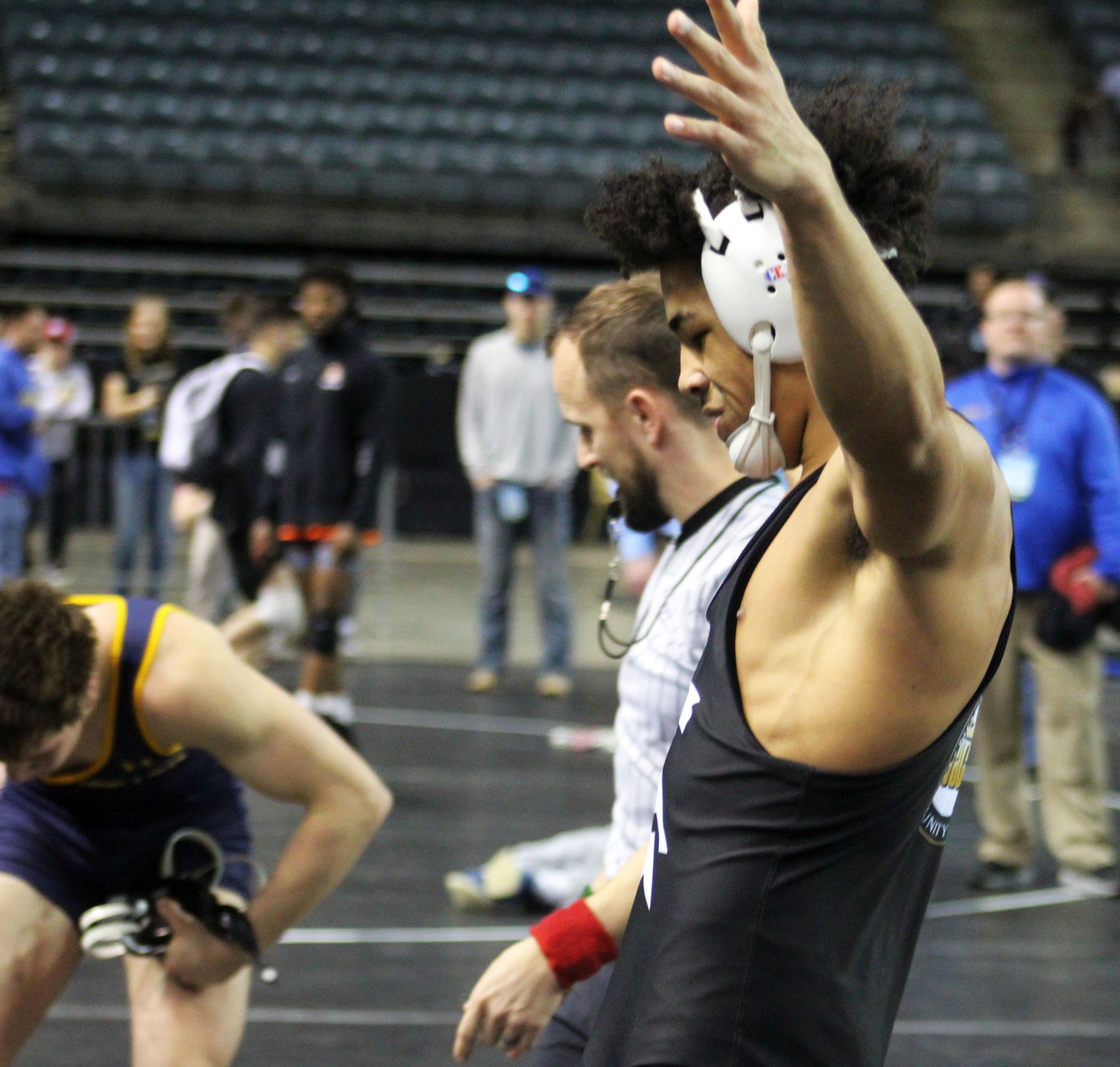 NIACC's Christian Minto celebrates his semifinal win Saturday morning.