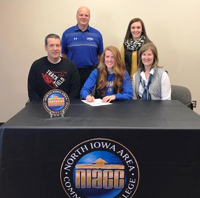 Mason City's Alert signs to play golf at NIACC