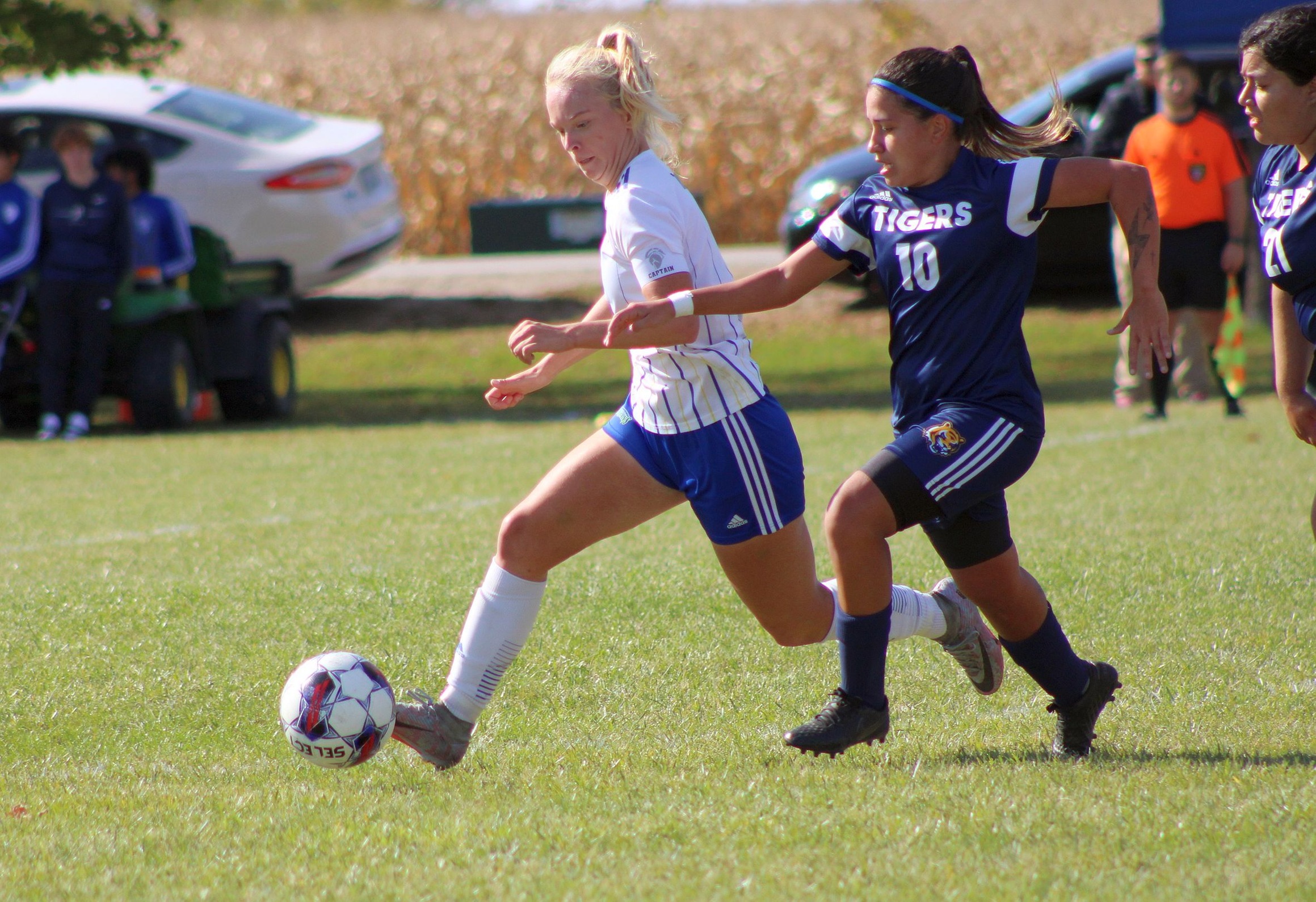 Sophomore Alina Turtschan moves the ball down the field in Wedesday's match against Marshalltown CC.
