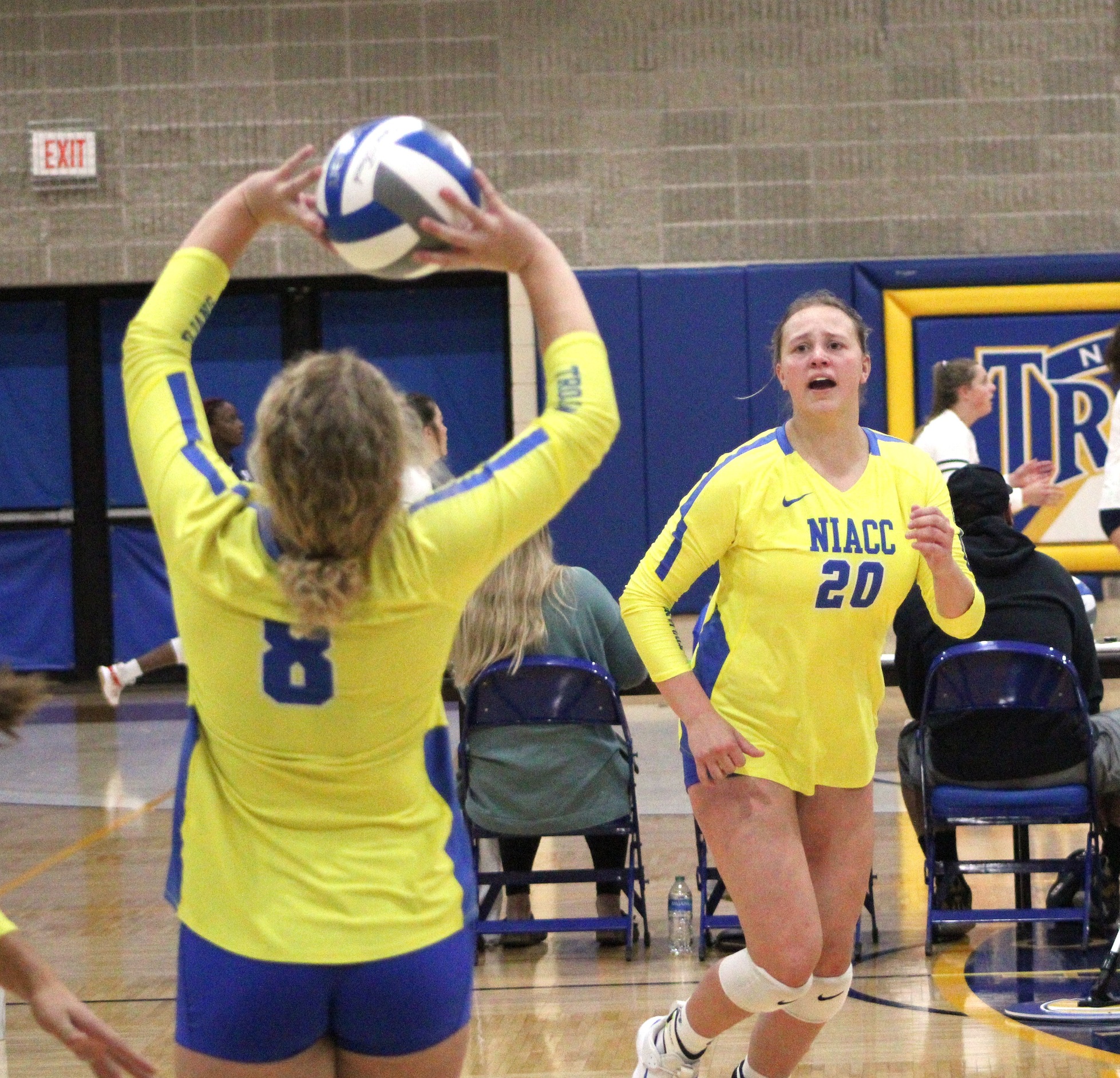 NIACC's Ryley Wetlaufer sets the ball in a match last fall in the NIACC gym.